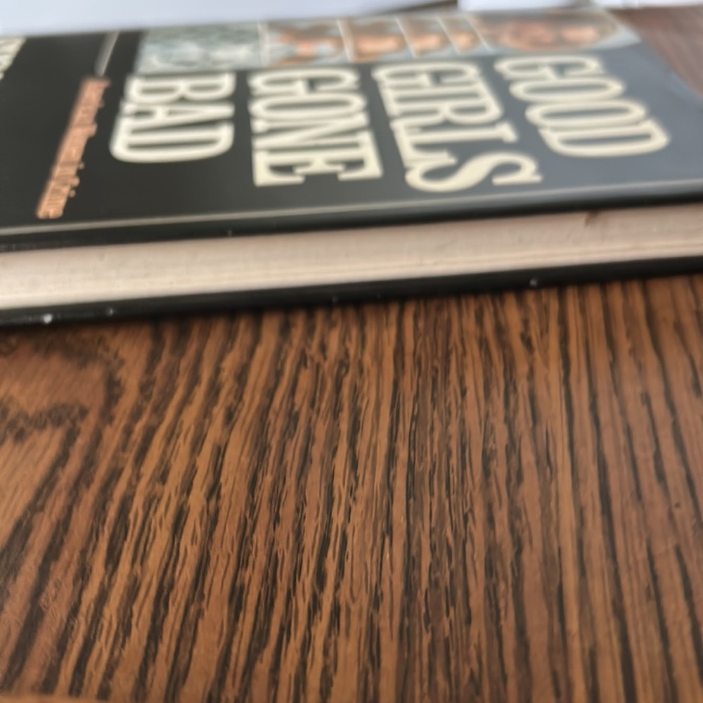 Book - Picture 3 of 9